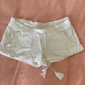 Adorable Roxy shorts